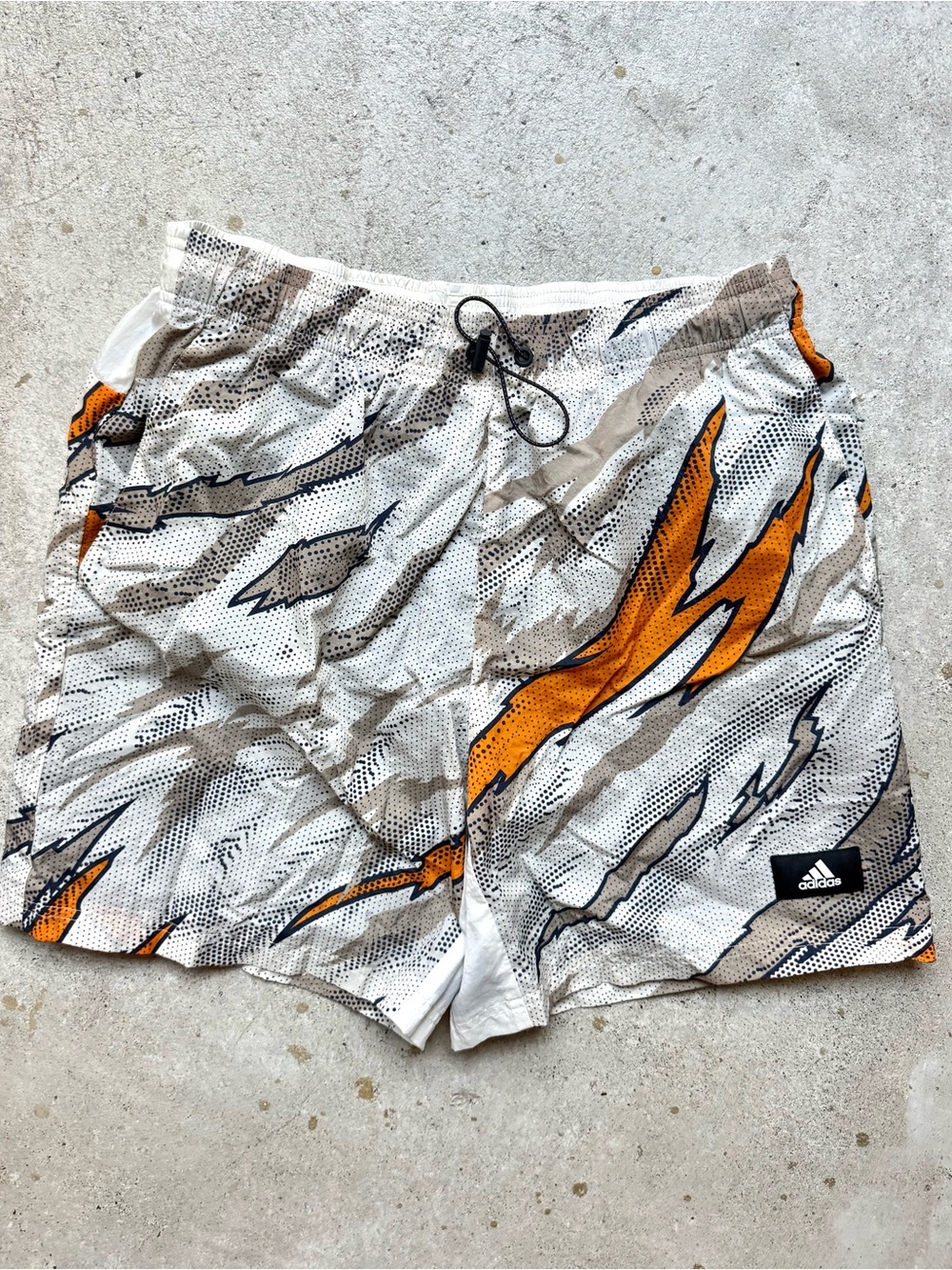 Adidas TRVL Tiger Camo Men’s Shorts Size L